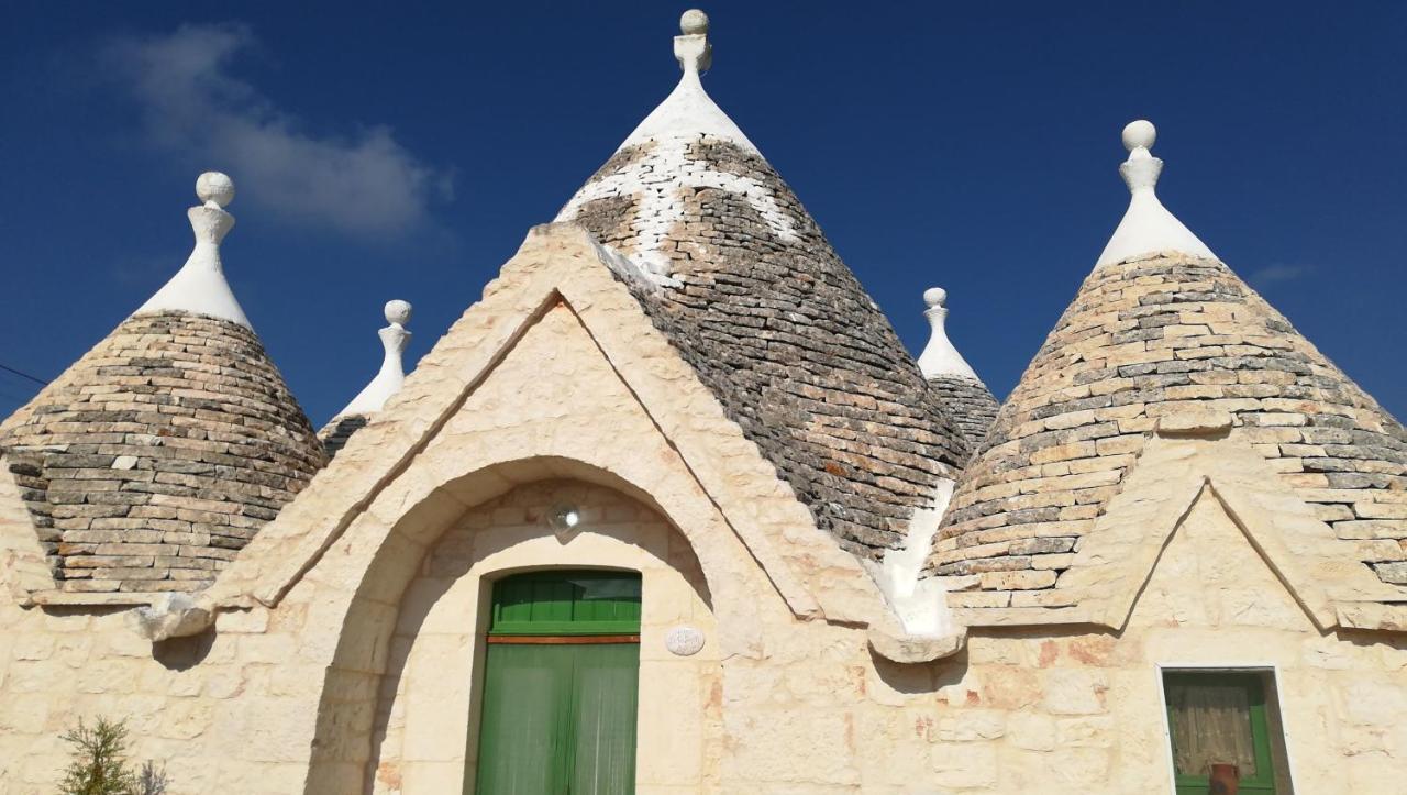Trullo Le Tre Sorelle Cisternino Buitenkant foto