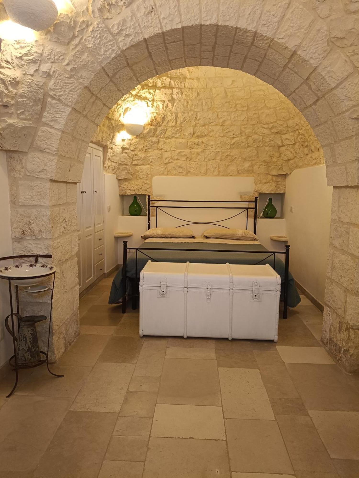 Trullo Le Tre Sorelle Cisternino Buitenkant foto