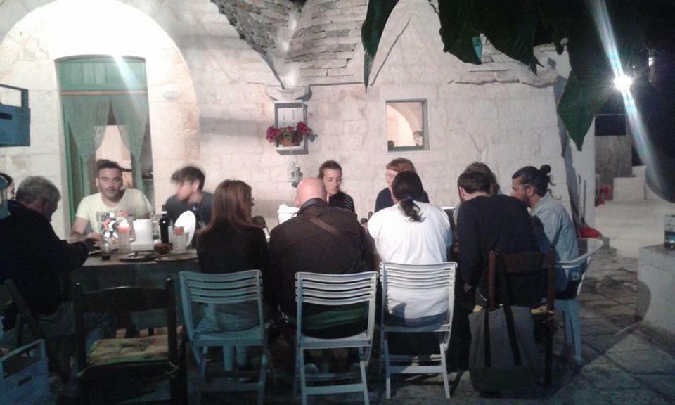 Trullo Le Tre Sorelle Cisternino Buitenkant foto